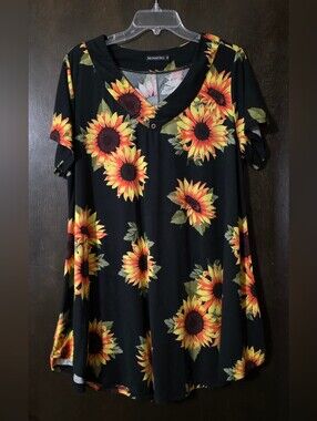 Monnuro Black Sunflower Short-Sleeve V-Neck Tunic Dress A-line Fit Size 1X